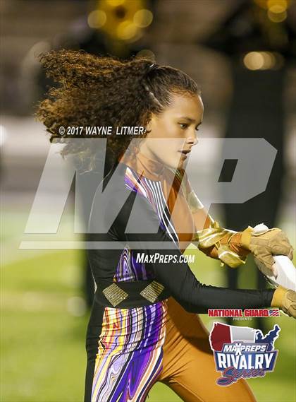 Thumbnail 2 in Ben Davis @ Warren Central (2016 MaxPreps Rivalry Series)  photogallery.