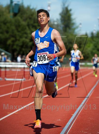 Thumbnail 1 in Stanford Invitational 3000m photogallery.