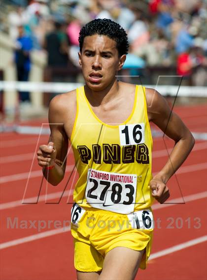 Thumbnail 2 in Stanford Invitational 3000m photogallery.