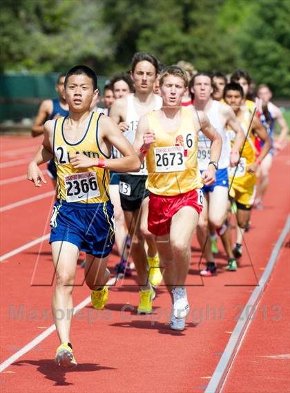 Thumbnail 2 in Stanford Invitational 3000m photogallery.