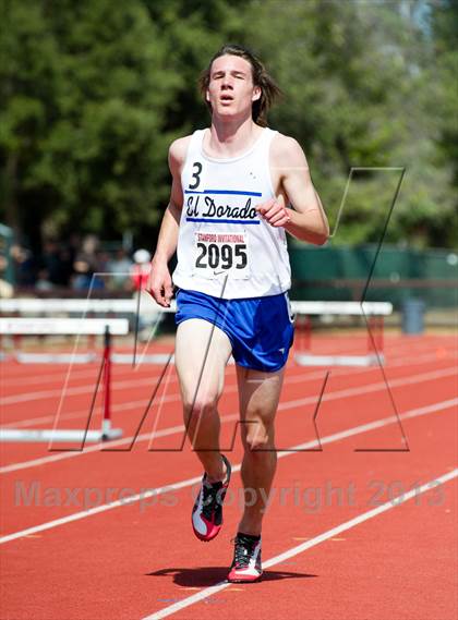 Thumbnail 2 in Stanford Invitational 3000m photogallery.