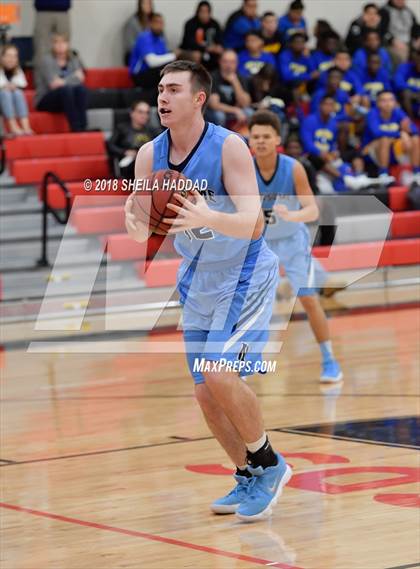 Thumbnail 3 in Newsome v Lake Gibson (Prep Hoops Sun Bash) photogallery.