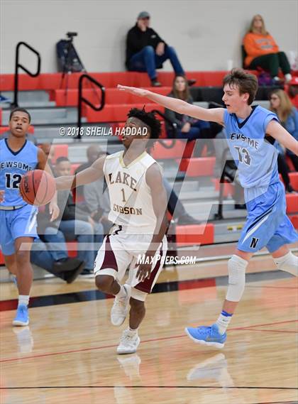 Thumbnail 3 in Newsome v Lake Gibson (Prep Hoops Sun Bash) photogallery.