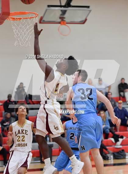 Thumbnail 2 in Newsome v Lake Gibson (Prep Hoops Sun Bash) photogallery.