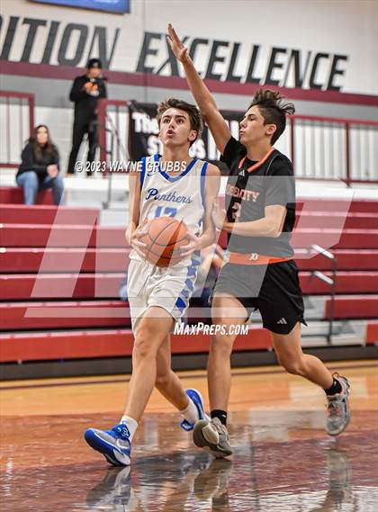 Thumbnail 1 in Queen City vs. Spring Hill (White Oak Tournament) photogallery.