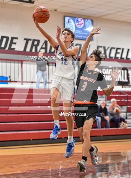 Thumbnail 1 in Queen City vs. Spring Hill (White Oak Tournament) photogallery.