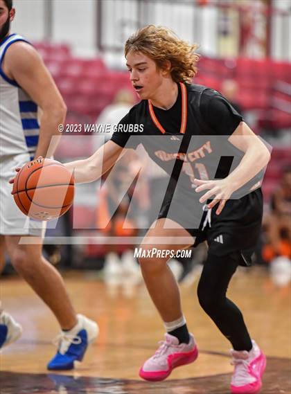 Thumbnail 2 in Queen City vs. Spring Hill (White Oak Tournament) photogallery.