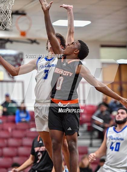 Thumbnail 1 in Queen City vs. Spring Hill (White Oak Tournament) photogallery.