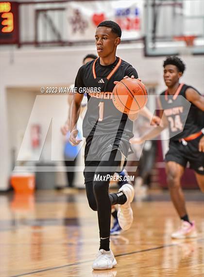 Thumbnail 2 in Queen City vs. Spring Hill (White Oak Tournament) photogallery.