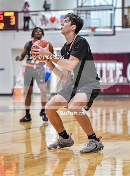 Thumbnail 1 in Queen City vs. Spring Hill (White Oak Tournament) photogallery.