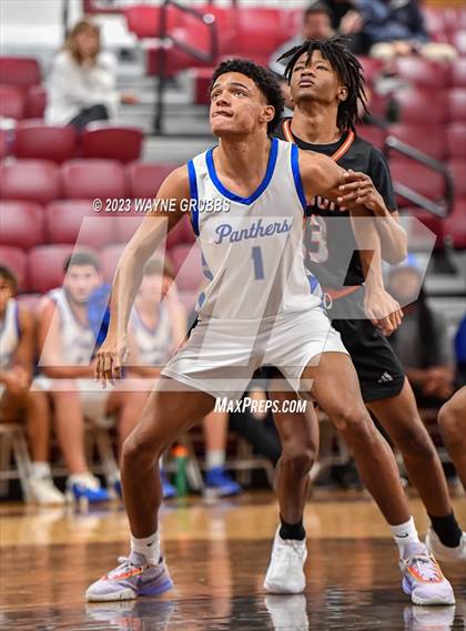 Thumbnail 3 in Queen City vs. Spring Hill (White Oak Tournament) photogallery.