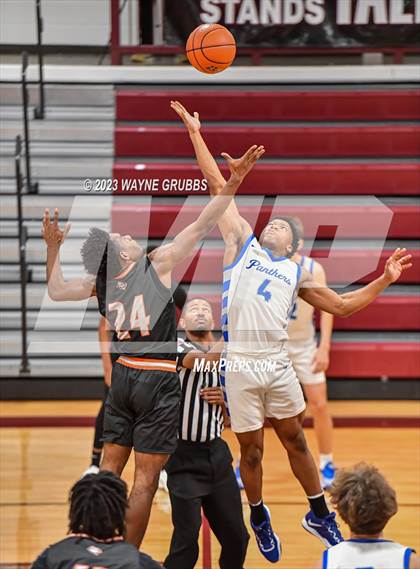 Thumbnail 1 in Queen City vs. Spring Hill (White Oak Tournament) photogallery.