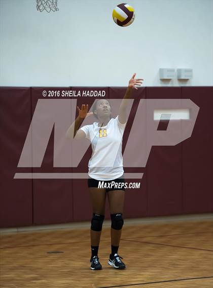 Thumbnail 3 in Admiral Farragut @ Brooks DeBartolo Collegiate photogallery.