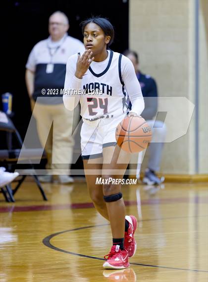 Thumbnail 2 in Avon vs North Central photogallery.
