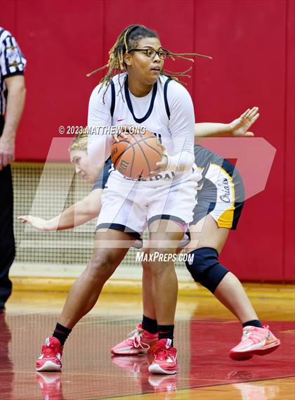 Thumbnail 3 in Avon vs North Central photogallery.