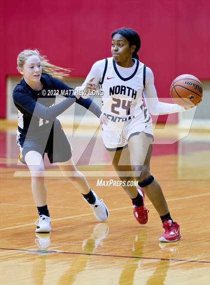 Thumbnail 2 in Avon vs North Central photogallery.