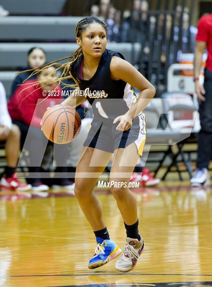 Thumbnail 2 in Avon vs North Central photogallery.
