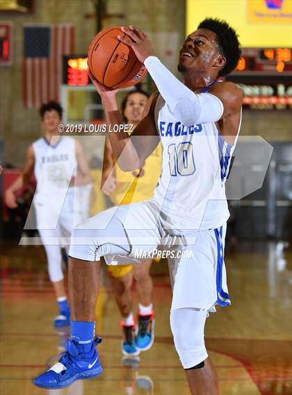 Thumbnail 2 in Santa Margarita vs. Oak Hill Academy (Nike Extravaganza) photogallery.