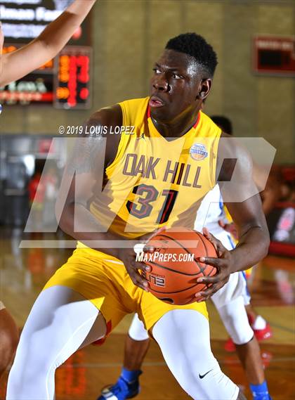 Thumbnail 3 in Santa Margarita vs. Oak Hill Academy (Nike Extravaganza) photogallery.