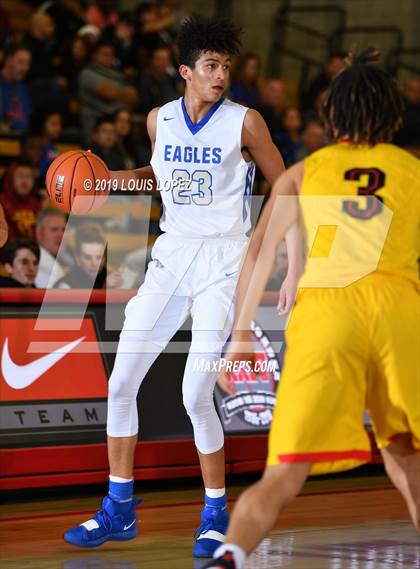 Thumbnail 3 in Santa Margarita vs. Oak Hill Academy (Nike Extravaganza) photogallery.