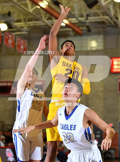 Thumbnail 2 in Santa Margarita vs. Oak Hill Academy (Nike Extravaganza) photogallery.