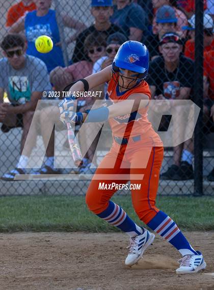 Thumbnail 1 in Silver Creek @ Connersville (IHSAA 3A Regional Championship) photogallery.