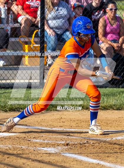 Thumbnail 2 in Silver Creek @ Connersville (IHSAA 3A Regional Championship) photogallery.