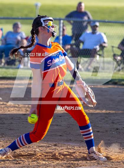 Thumbnail 1 in Silver Creek @ Connersville (IHSAA 3A Regional Championship) photogallery.