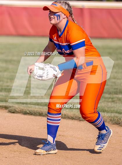Thumbnail 1 in Silver Creek @ Connersville (IHSAA 3A Regional Championship) photogallery.