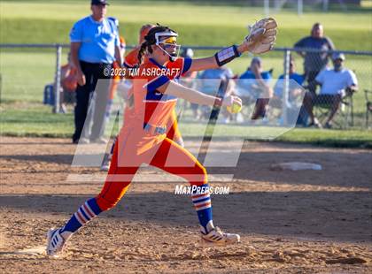 Thumbnail 2 in Silver Creek @ Connersville (IHSAA 3A Regional Championship) photogallery.