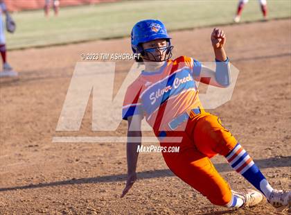 Thumbnail 2 in Silver Creek @ Connersville (IHSAA 3A Regional Championship) photogallery.