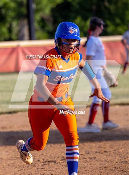 Thumbnail 1 in Silver Creek @ Connersville (IHSAA 3A Regional Championship) photogallery.