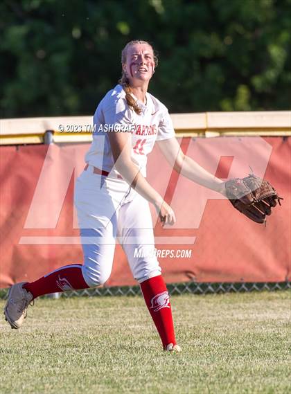 Thumbnail 2 in Silver Creek @ Connersville (IHSAA 3A Regional Championship) photogallery.