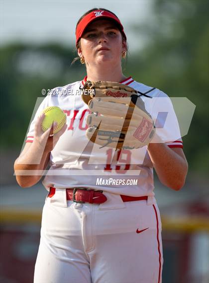 Thumbnail 3 in Katy vs. Kingwood (UIL Softball 6A Region 3 Final) photogallery.