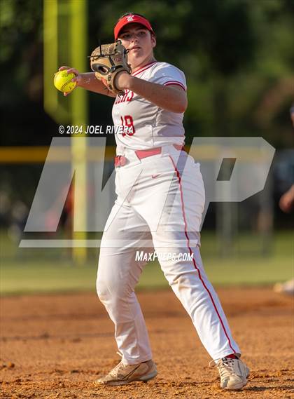 Thumbnail 3 in Katy vs. Kingwood (UIL Softball 6A Region 3 Final) photogallery.