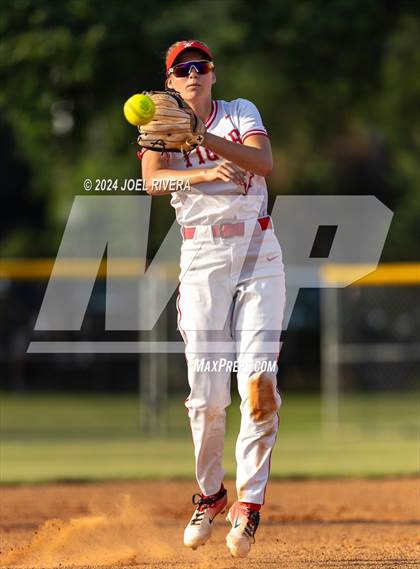 Thumbnail 1 in Katy vs. Kingwood (UIL Softball 6A Region 3 Final) photogallery.
