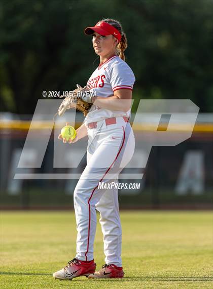 Thumbnail 2 in Katy vs. Kingwood (UIL Softball 6A Region 3 Final) photogallery.
