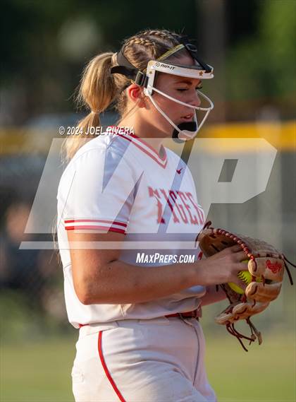 Thumbnail 2 in Katy vs. Kingwood (UIL Softball 6A Region 3 Final) photogallery.