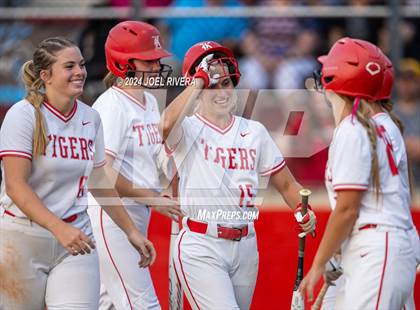 Thumbnail 1 in Katy vs. Kingwood (UIL Softball 6A Region 3 Final) photogallery.