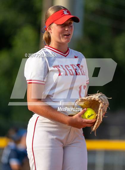 Thumbnail 1 in Katy vs. Kingwood (UIL Softball 6A Region 3 Final) photogallery.