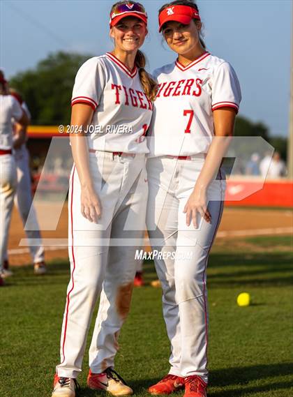 Thumbnail 2 in Katy vs. Kingwood (UIL Softball 6A Region 3 Final) photogallery.