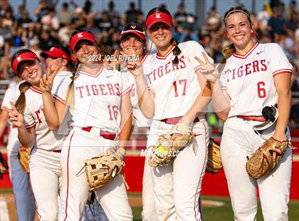 Thumbnail 2 in Katy vs. Kingwood (UIL Softball 6A Region 3 Final) photogallery.
