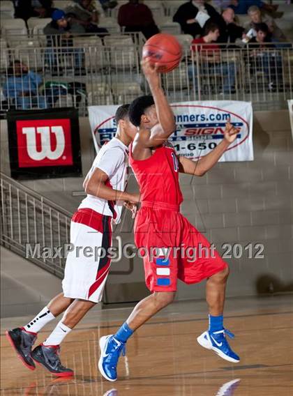 Thumbnail 1 in Duncanville @ Martin (Whataburger Tournament) photogallery.