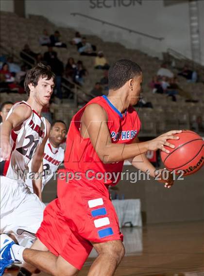 Thumbnail 1 in Duncanville @ Martin (Whataburger Tournament) photogallery.