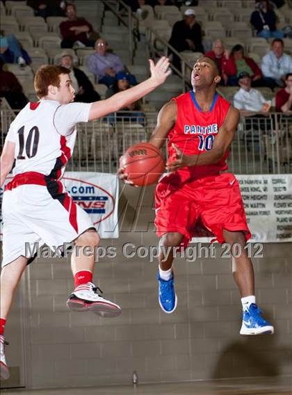 Thumbnail 1 in Duncanville @ Martin (Whataburger Tournament) photogallery.