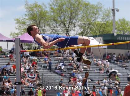 Thumbnail 3 in CHSAA Track and Field Championships photogallery.