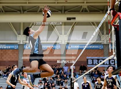 Thumbnail 2 in Venice High @ Clovis North photogallery.