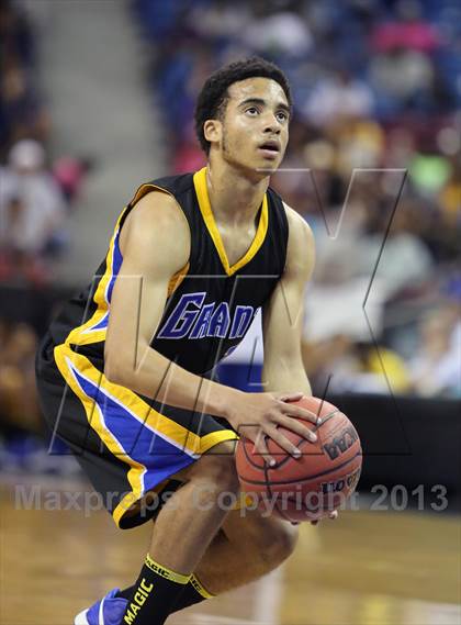 Thumbnail 2 in Grant vs Antelope (CIF SJS D2 Final) photogallery.