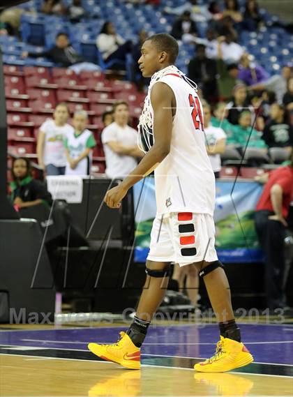 Thumbnail 3 in Grant vs Antelope (CIF SJS D2 Final) photogallery.