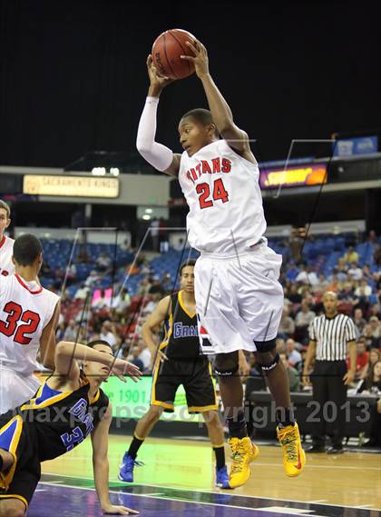 Thumbnail 2 in Grant vs Antelope (CIF SJS D2 Final) photogallery.